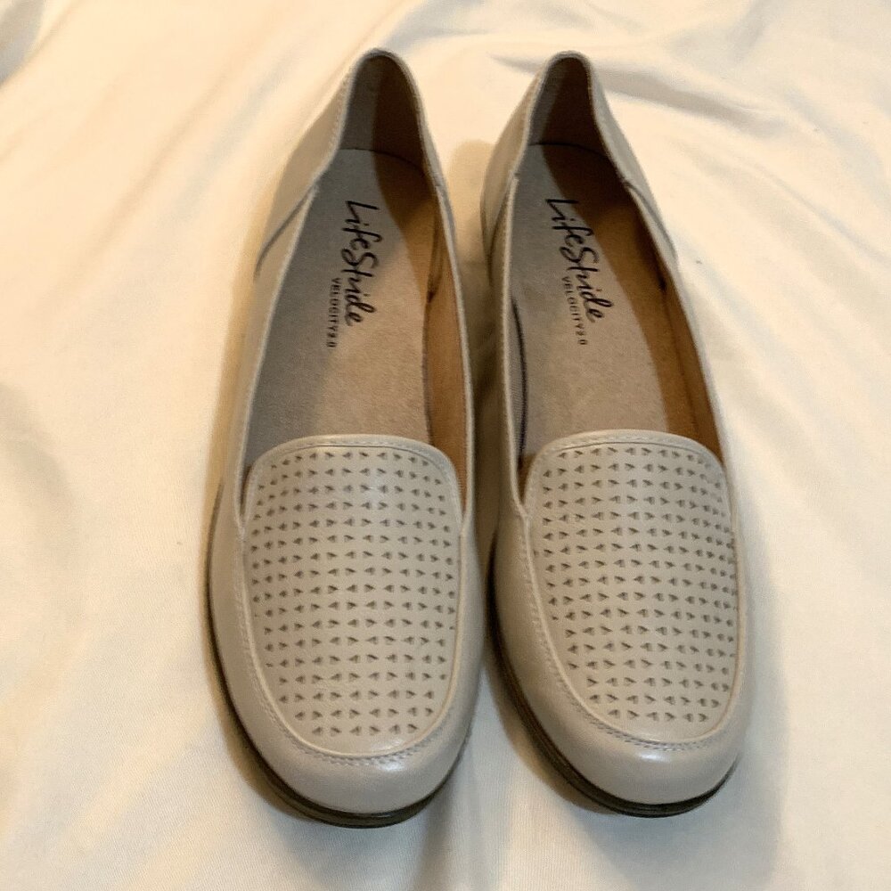 LifeStride(Women's) Almond milk Loafer 11W